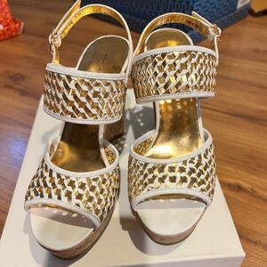 Marc by Marc Jacob Wedge, white and gold, worn twice like new condition